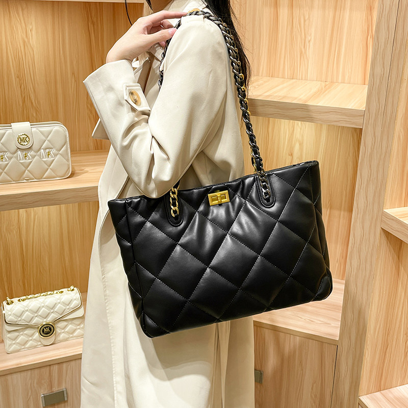2026 New Hong Kong Quilted Tot - Luxury Bags Hong Kong ulasan dan harga